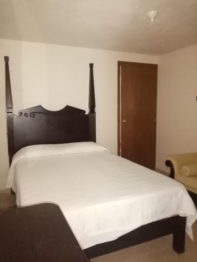 Hotel Cipreses อิกซ์มีกิลปัน ภายนอก รูปภาพ