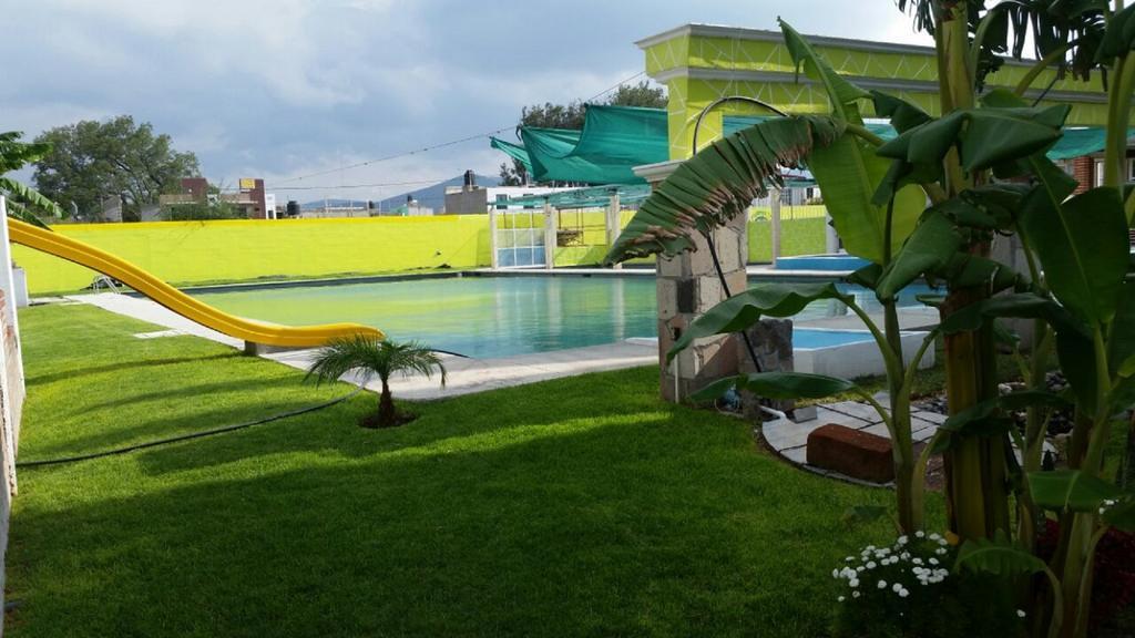 Hotel Cipreses อิกซ์มีกิลปัน ภายนอก รูปภาพ