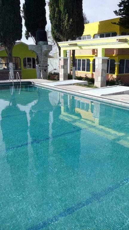 Hotel Cipreses อิกซ์มีกิลปัน ภายนอก รูปภาพ